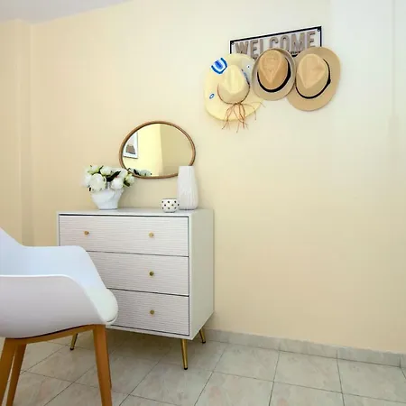 Relaxingardenapt Appartamento La Canea