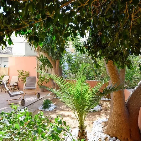 Relaxingardenapt La Canée