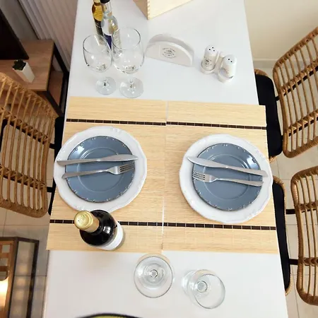 Relaxingardenapt Appartamento La Canea